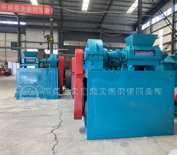 對輥擠壓造粒機.jpg 對輥擠壓造粒機.jpg