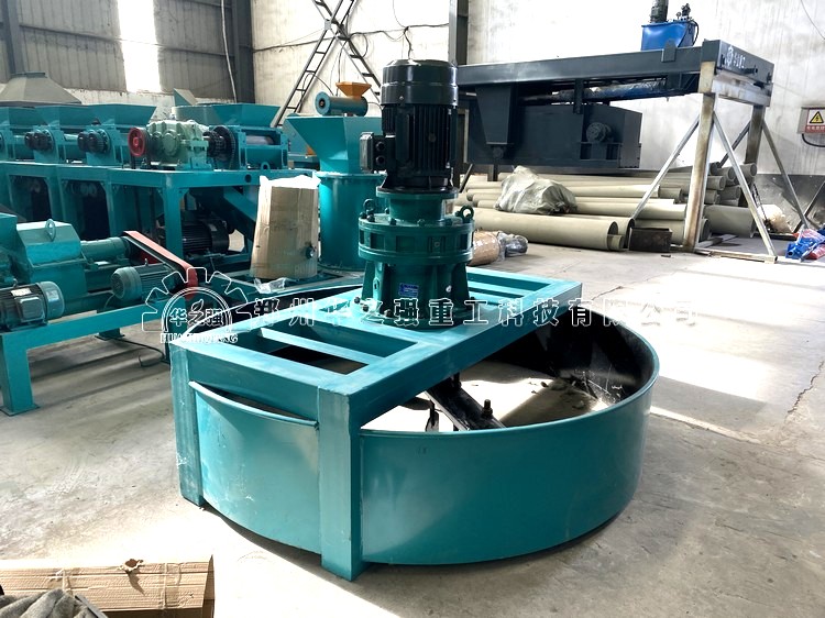 圓盤(pán)攪拌機(jī)喂料機(jī) (4).jpg